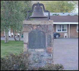 Old Rock Schoolhouse Monument
